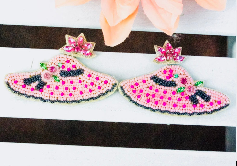 Derby pink hat earrings